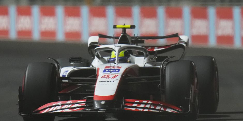 El Haas de Mick Schumacher durante la clasificación para el Gran Premio de Arabia Saudita de F1.