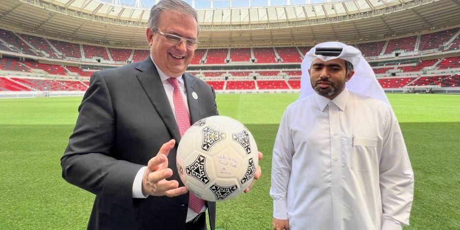 Marcelo Ebrard, cuando se reunió con el jeque Mohammed bin Abdulrahman Al-Thani, previo al inicio del Mundial.