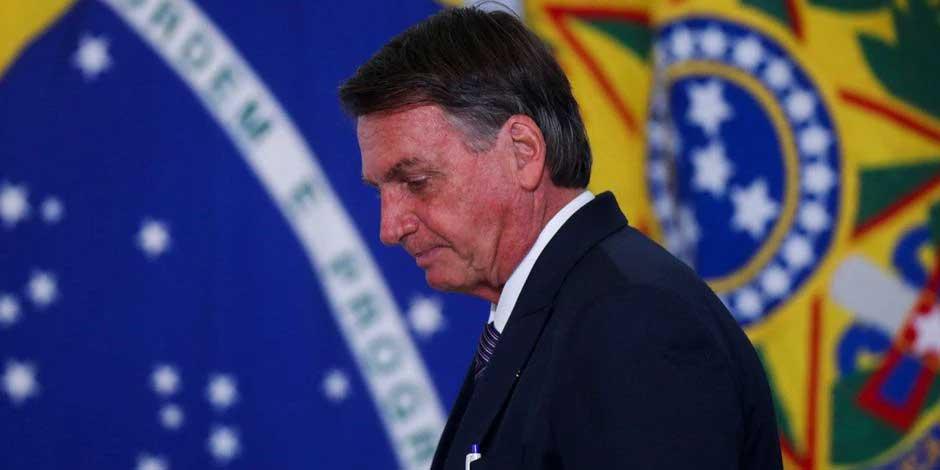 Trasladan a Jair Bolsonaro al hospital, tras sentir "malestar": ministro