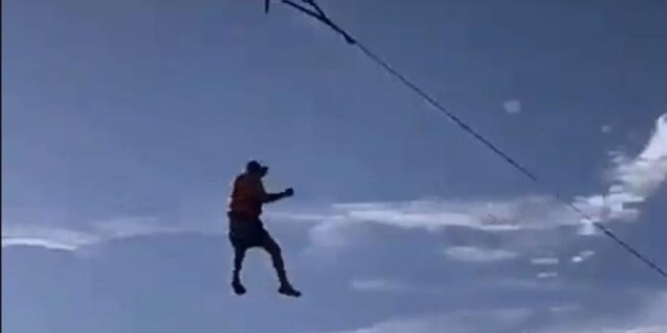 Sujeto sufre devastadora caída de un parapente en Mazatlán (VIDEO)