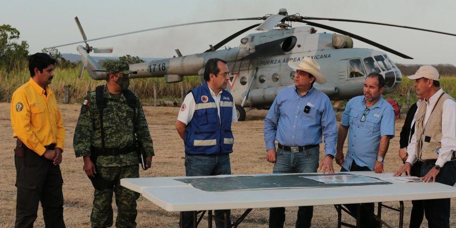 El gobernador de Tamaulipas, Francisco García Cabeza de Vaca, prometió entregar vehículos 4x4 a los brigadistas.