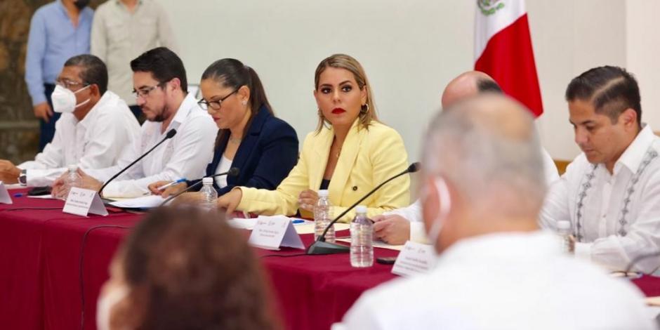 La gobernadora de Guerrero, Evelyn Salgado, en la instalación del Consejo de Fomento Económico, ayer.