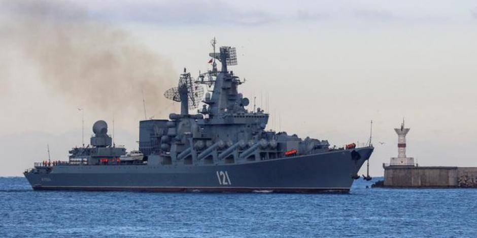 Buque ruso Moskva en el Mar Negro.