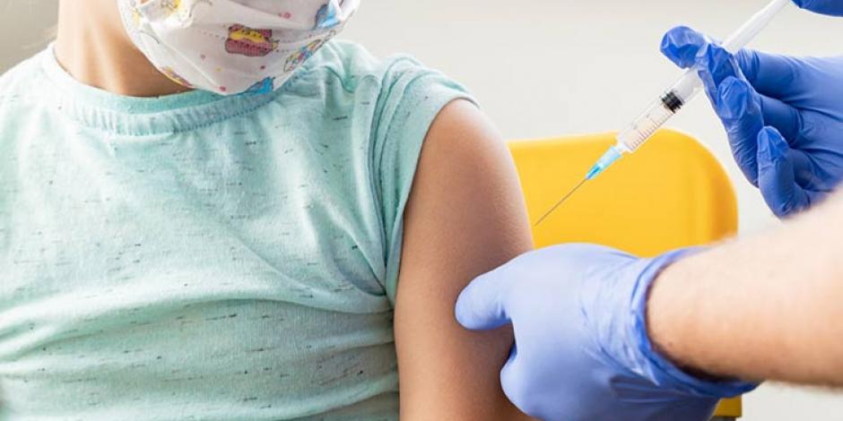 Edomex anuncia vacunación contra COVID-19 para menores de 12 y 13 años en 81 municipios.
