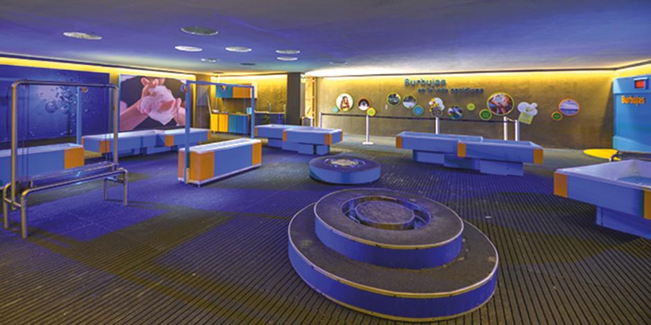 La sala de burbujas es una de las más visitadas en el recinto.