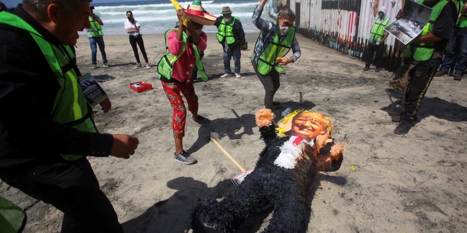 “Queman” a Trump en Tijuana por abusos.