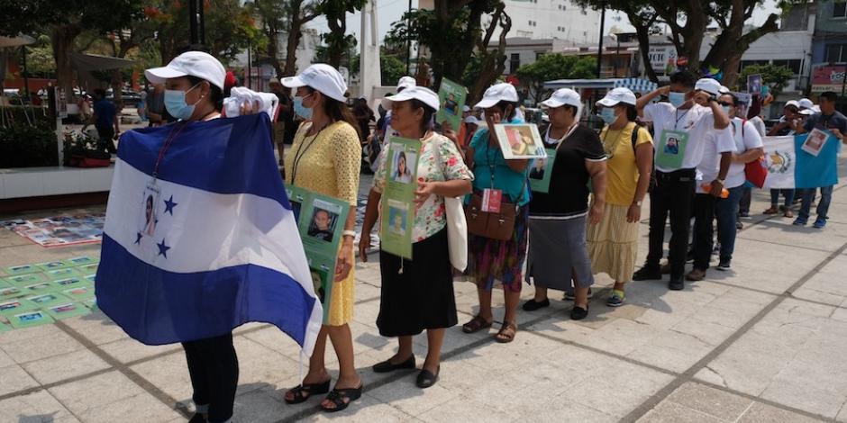 Caravana de Madres Centroamericanas  durante  su paso por Coatzacoalcos, Veracruz, ayer.