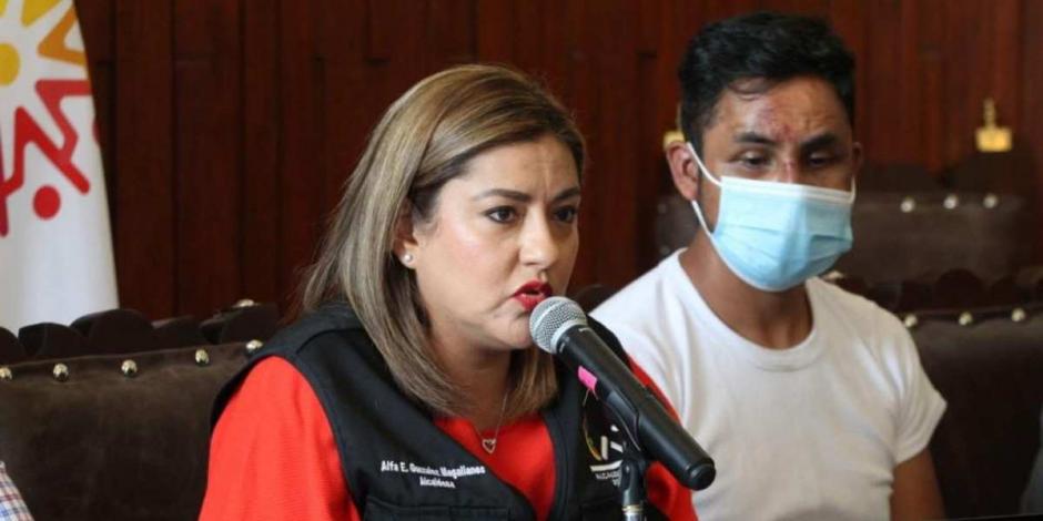 La alcaldesa de Tlalpan, Alfa González Magallanes, pidió la destitución de los jefes policiacos por abuso de autoridad y violación de derechos humanos en Topilejo.