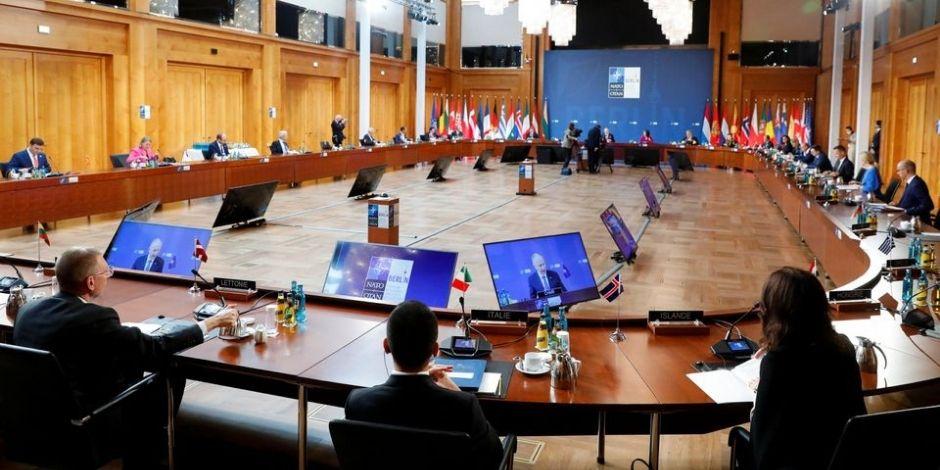Los ministros de Relaciones Exteriores en la reunión de la OTAN en Berlín, Alemania.