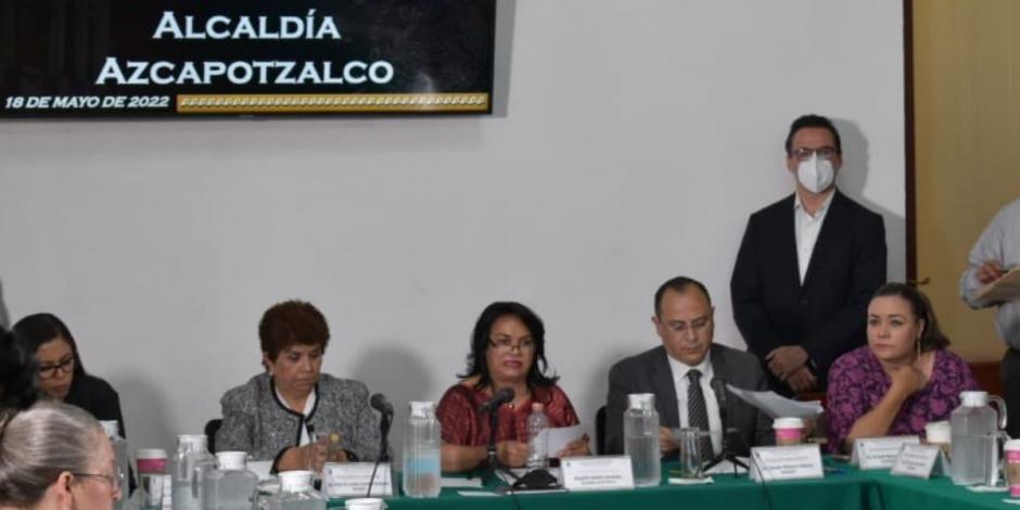 La alcaldesa de Azcapotzalco, Margarita Saldaña, durante su comparecencia en el Congreso de la CDMX.