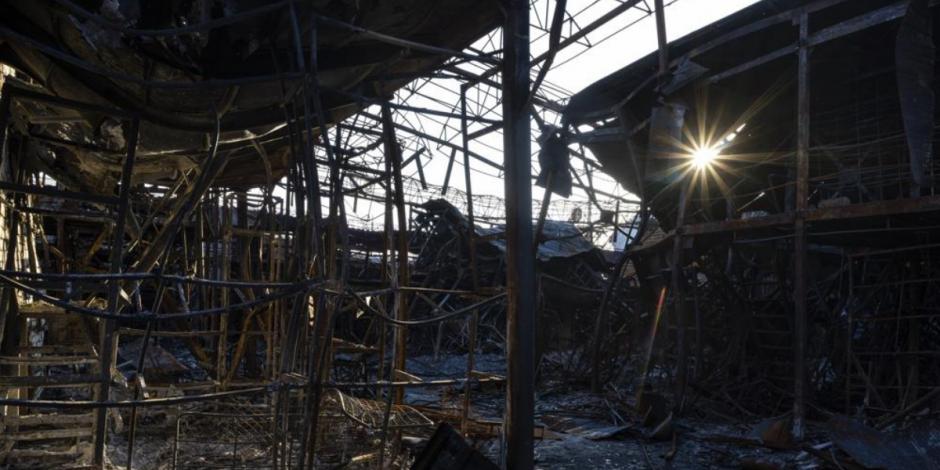 Hallan 200 cuerpos en un edificio destruido de Mariúpol