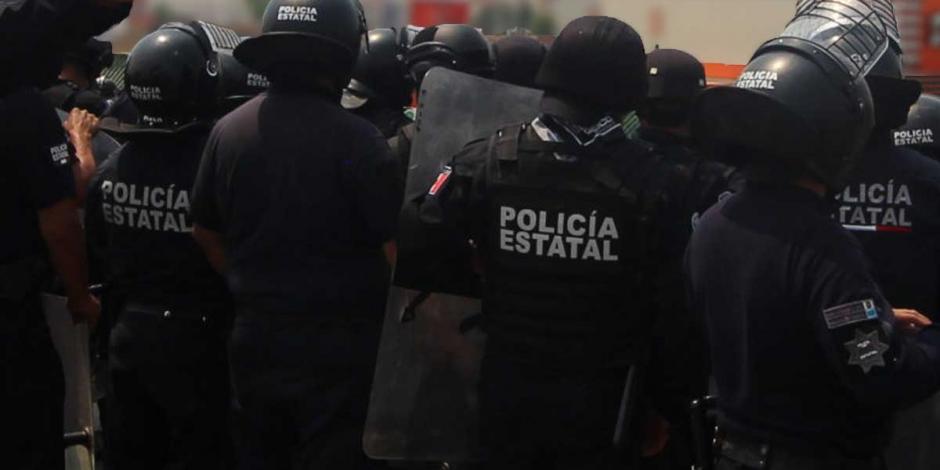 Los policías estatales fueron arrestados para el avance de las investigaciones.