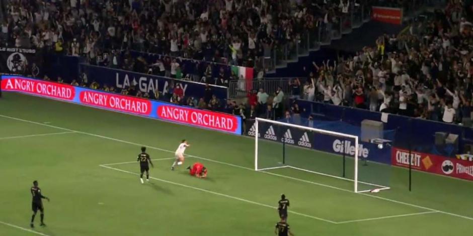 "Chicharito" vuelve a hacer gol en la victoria del Galaxy ante el LAFC.