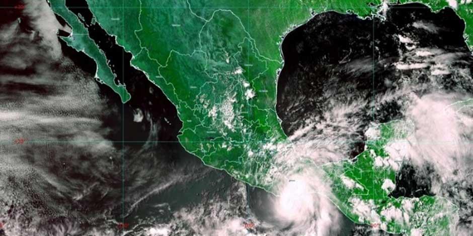 El SMN informó que el huracán "Agatha" se degradó a categoría 1 sobre las costas de Oaxaca