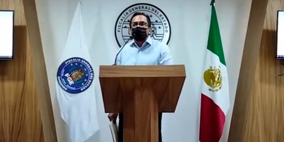 Ramón Celaya Gamboa, vicefiscal de Investigación de la Fiscalía General del Estado de Guerrero, en conferencia de prensa