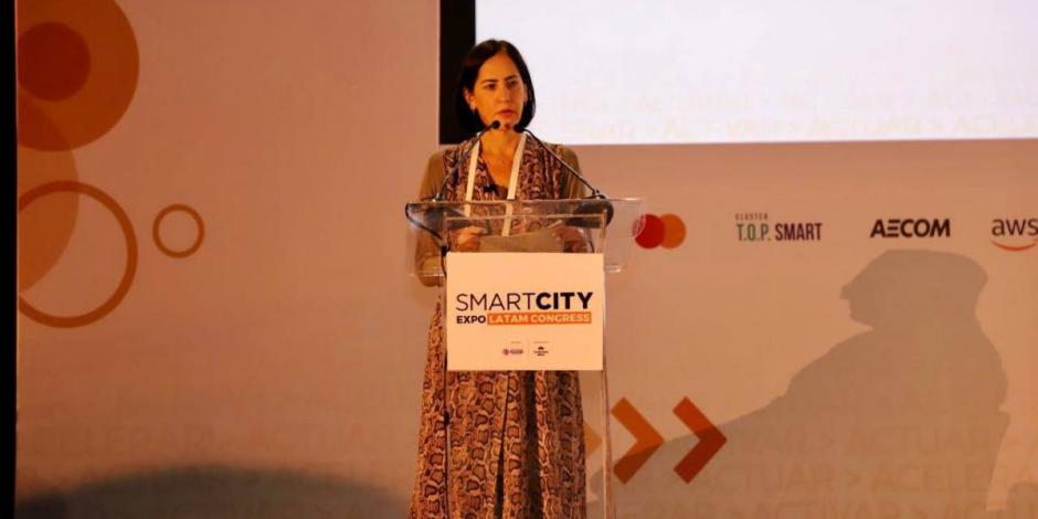 La alcaldesa de Álvaro Obregón, Lía Limón García, presentó la importancia de implementar la infraestructura de cuidados en las ciudades, particularmente las estancias infantiles.