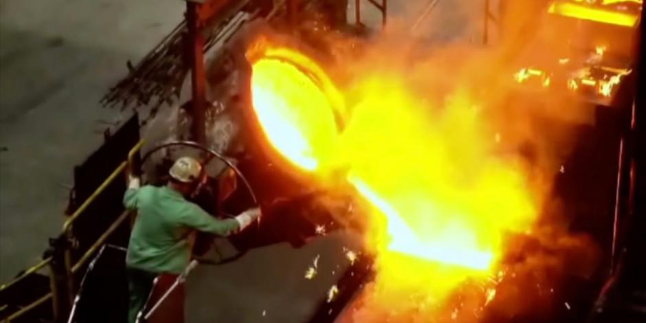 Trabajador muere al caer en caldero de hierro fundido a más de 2 mil grados
