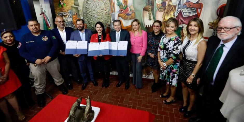 La firma del convenio estuvo encabezada por el alcalde de Coyoacán, Giovani Gutiérrez Aguilar-