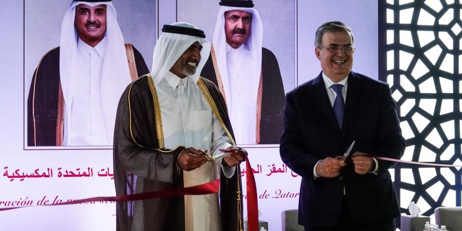 Marcelo Ebrard, secretario de Relaciones Exteriores, y Mohammed Alkuwari, embajador de Qatar en México, encabezaron la inauguración de la nueve sede de la embajada de Qatar en México.