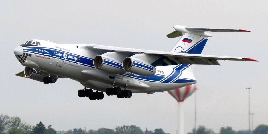 Avión de carga Il-76.