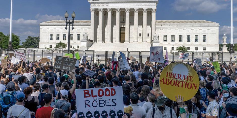 Protestas masivas en Washington por decisión de la Corte Suprema que invalida el aborto.