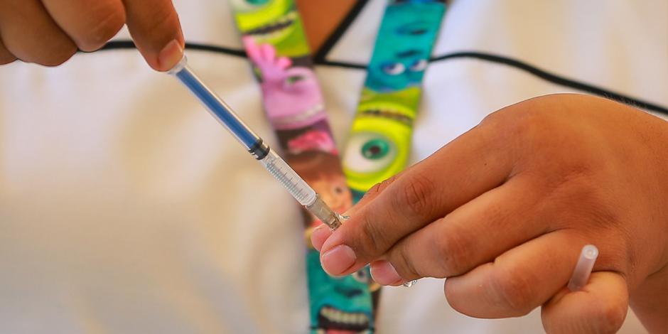 Inicia vacunación para menores de 10 y 11 años en Neza