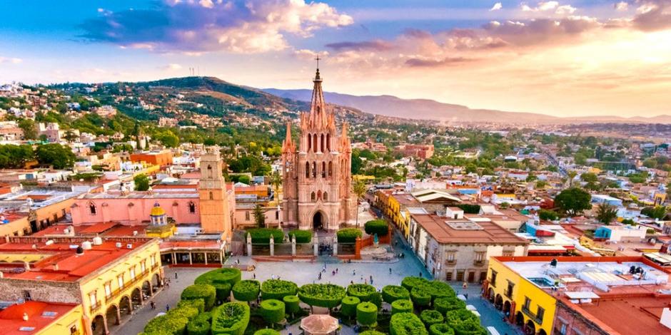 Estas vacaciones, anímate a viajar a un pueblo mágico y aprecia una vista tan bella como la que ofrece San Miguel de Allende, en Guanajuato.