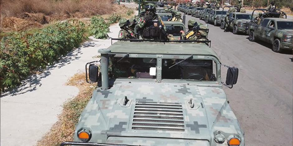 Más de 900 elementos del Ejército arribaron a Colima para fortalecer la seguridad en los municipios con mayor violencia, en febrero pasado.