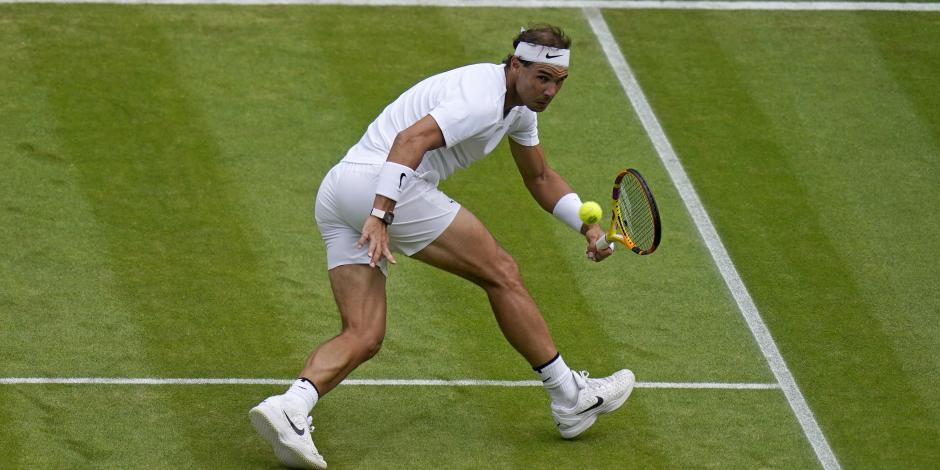 Rafael Nadal durante su enfrentamiento ante Taylor Fritz en los cuartos de final de Wimbledon.