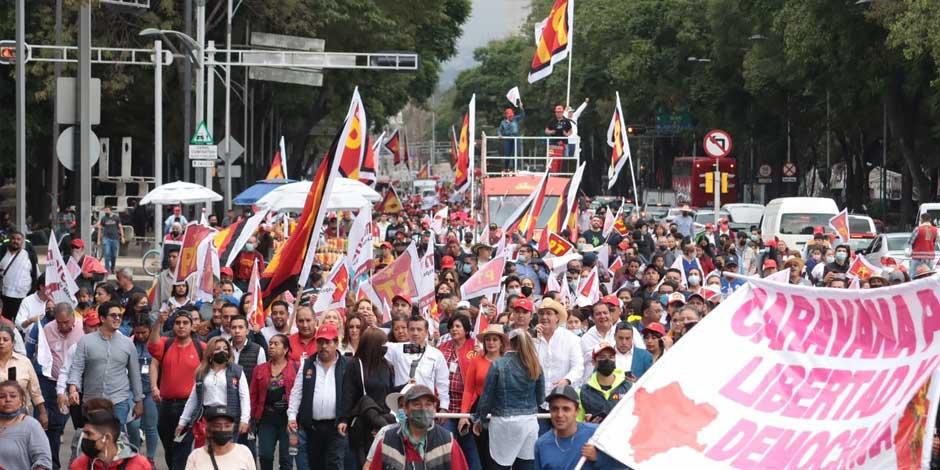 Petistas marchan en Reforma; acusan presunto fraude electoral en Durango