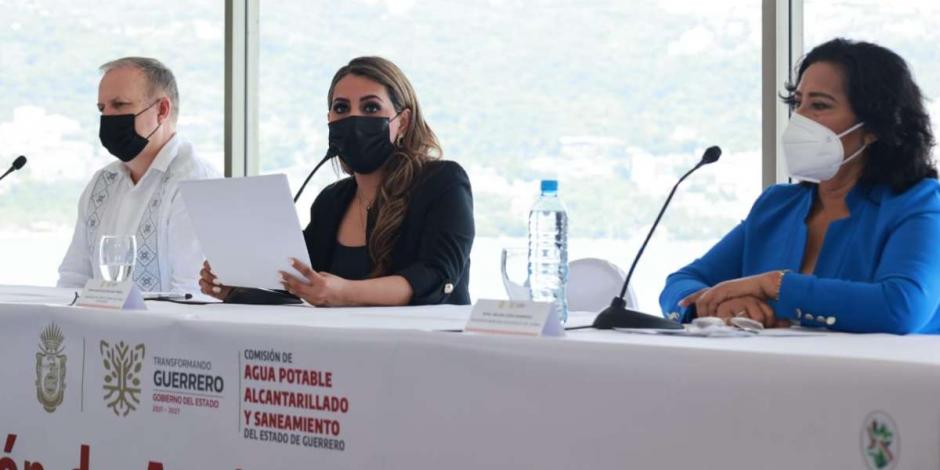 Anuncia Evelyn Salgado inversión de más de 415 mdp en obras de drenaje y saneamiento en Acapulco.