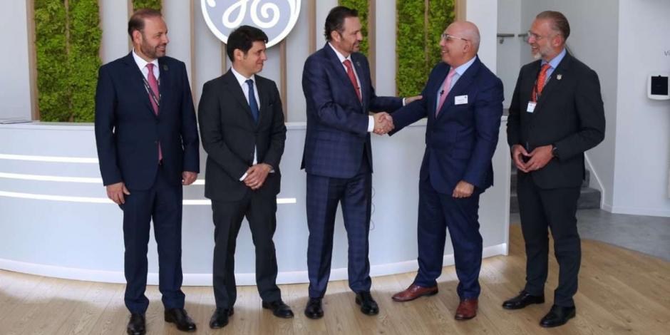 El gobernador, Mauricio Kuri González, visitó el chalet de la compañía General Electric (GE) Aviation en la feria aeroespacial Farnborough 2022.