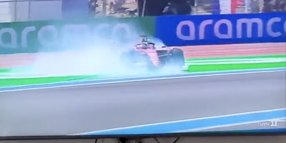 El monegasco Charles Leclerc al momento de estrellarse contra los muros en el Gran Premio de Francia de F1.