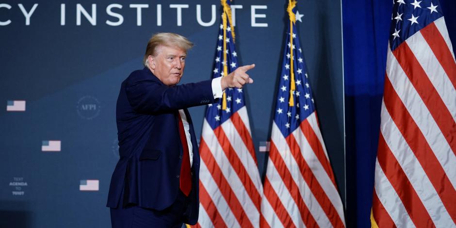 El expresidente de Estados Unidos, Donald Trump, durante la Cumbre de la Primera Agenda del America First Policy Institute, en Washington; revela aspiraciones a presidencia de EU.