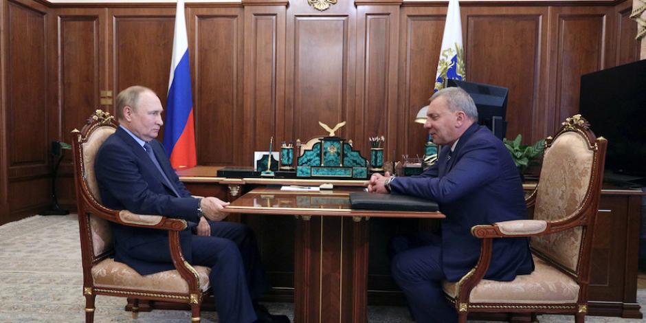 El jefe de Roscosmos durante una reunión con el presidente ruso Putin, en Moscú, ayer.