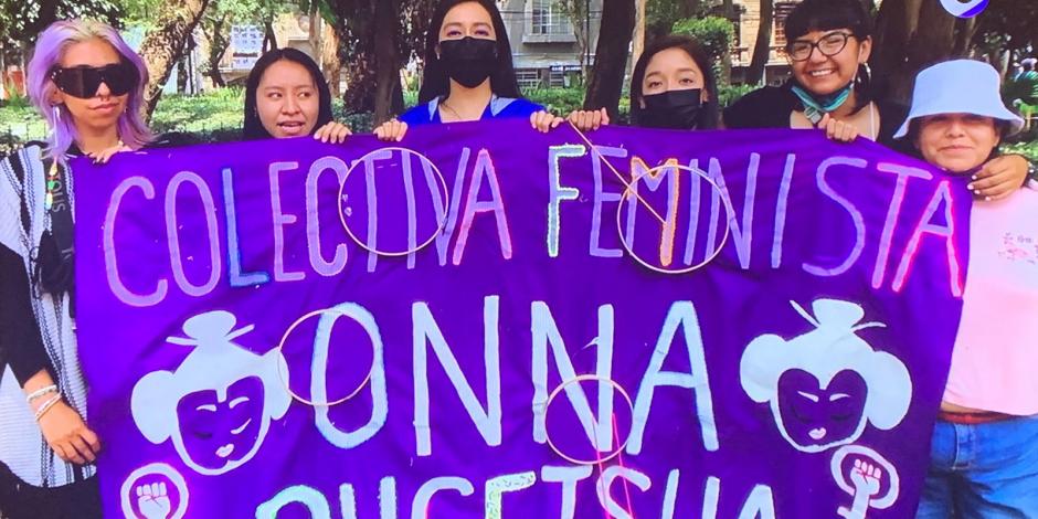El colectivo feminista Onna Bugeisha protesta contra la violencia económica.