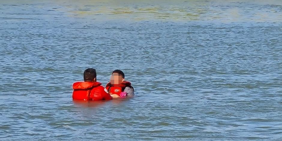 En total 5 personas fueron rescatadas del Río Bravo