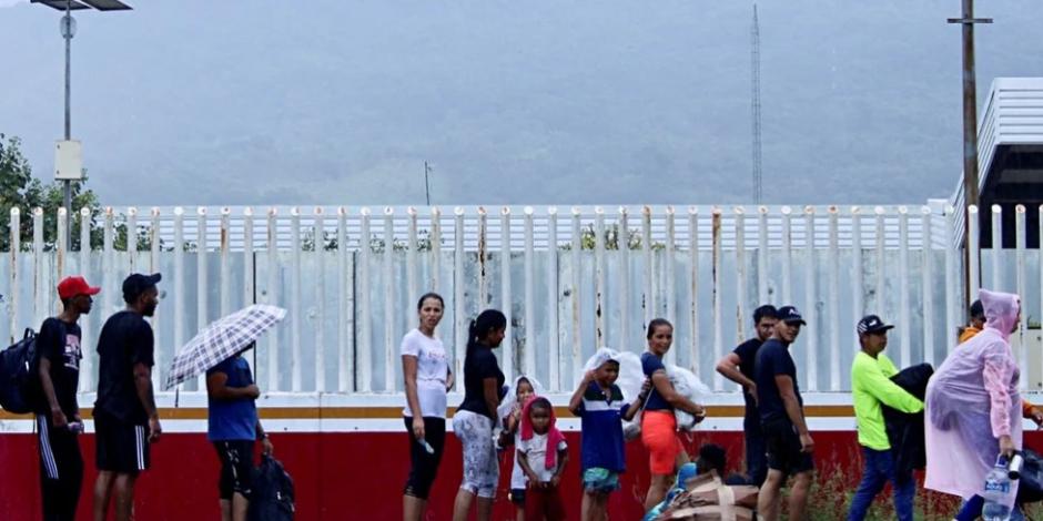 Las autoridades desconocen si la caravana migrante reanudará su camino.
