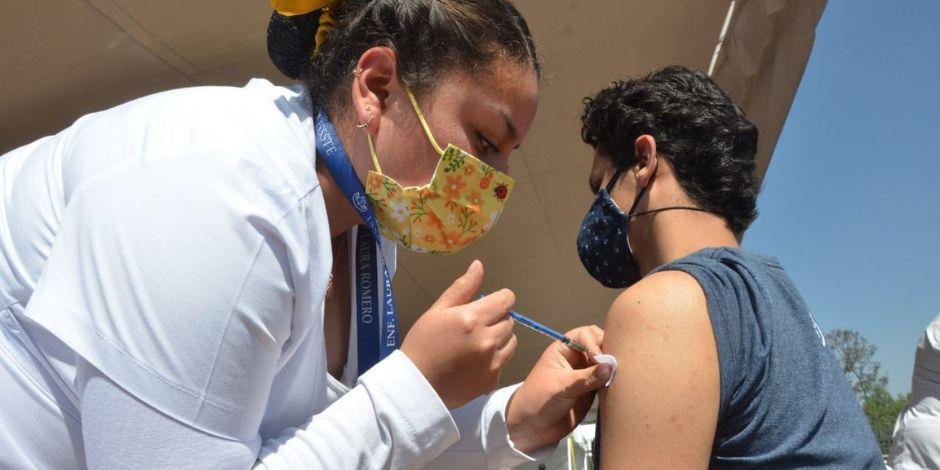 Secretaria de Salud de México informa que se cumplió meta de vacunación de 70 por ciento de la población inmunizada