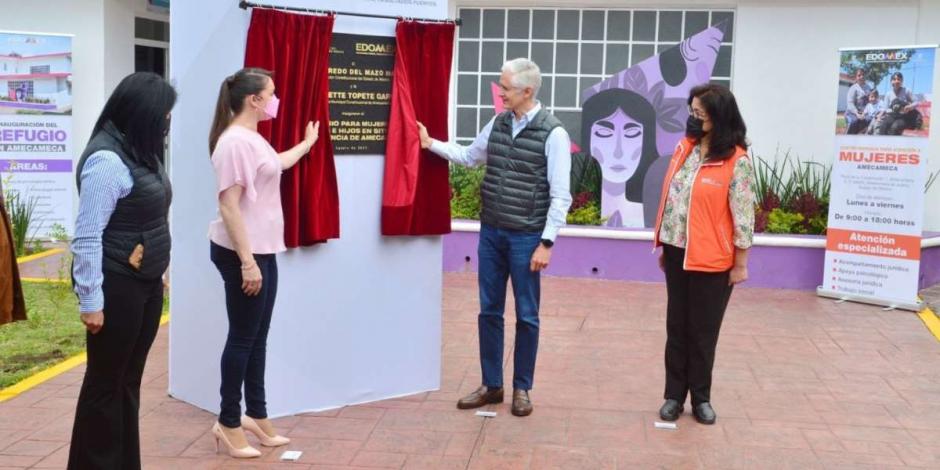 Alfredo Del Mazo inaugura refugio para mujeres en Amecameca.