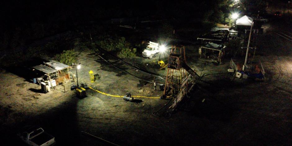 Labores de rescate de los mineros desaparecidos desde hace trece días en el pozo de carbón "El Pinabete".