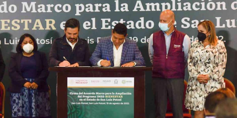 Firman convenio para ampliar el programa IMSS-Bienestar en San Luis Potosí