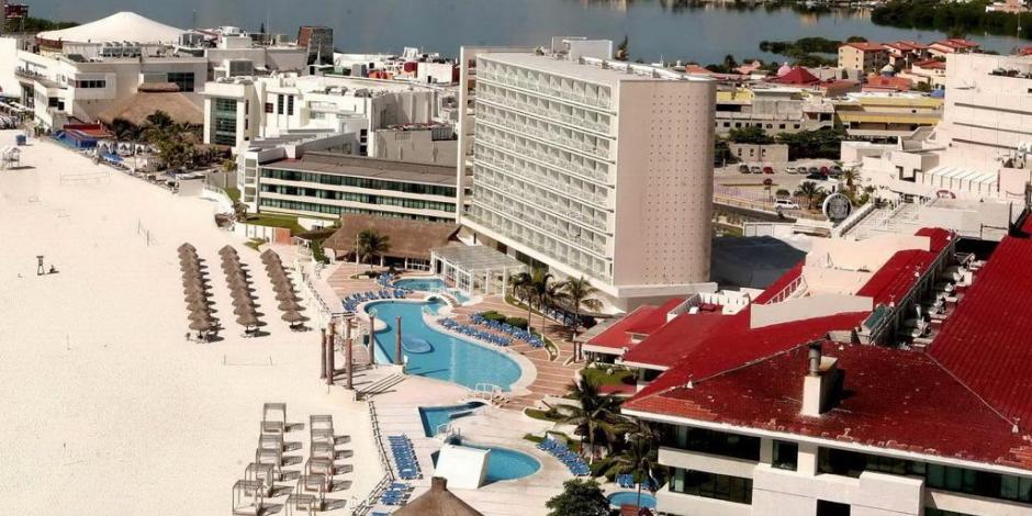 Con el turismo por delante, el gobernador Carlos Joaquín puso en marcha la estrategia Reactivemos Quintana Roo..