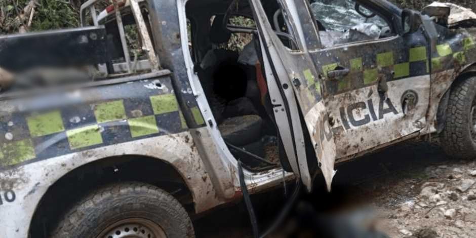 Ataque con explosivos en Colombia deja 8 policías muertos.
