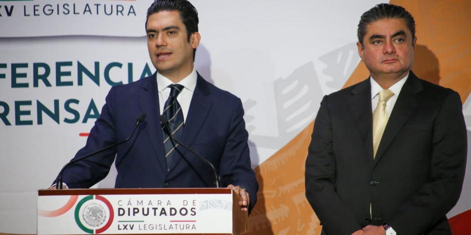 Los coordinadores del PAN y PRD, Jorge Romero y Luis E. Cházaro, hicieron un llamado para que el PRI reflexione y "sigan caminando juntos".