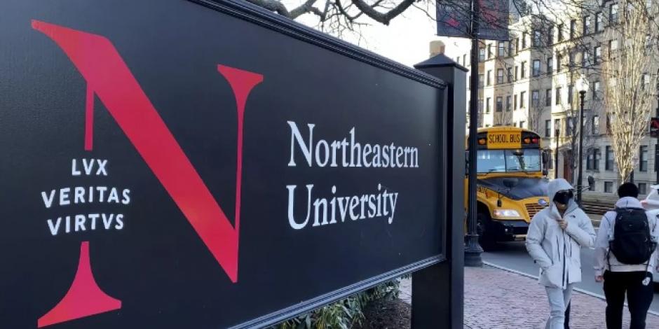 En la  Universidad Northeastern un maletín explotó y provocó heridas a la persona que lo portaba.