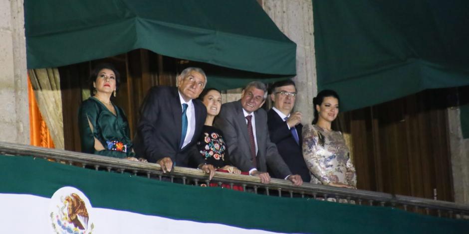 "Corcholatas", entre los invitados del Presidente López Obrador a los festejos por los 212 años de la Independencia de México.