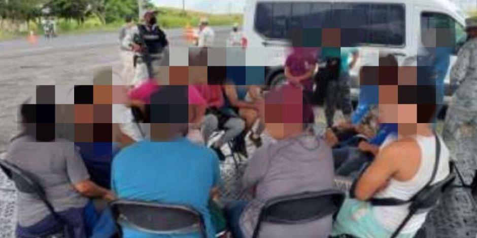 Rescataron a 75 migrantes durante operativos en 6 municipios de Veracruz.