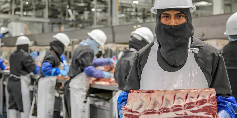 Cofepris, Senasica, el SAT y Aduanas darán facilidades para que empresas importen carne.