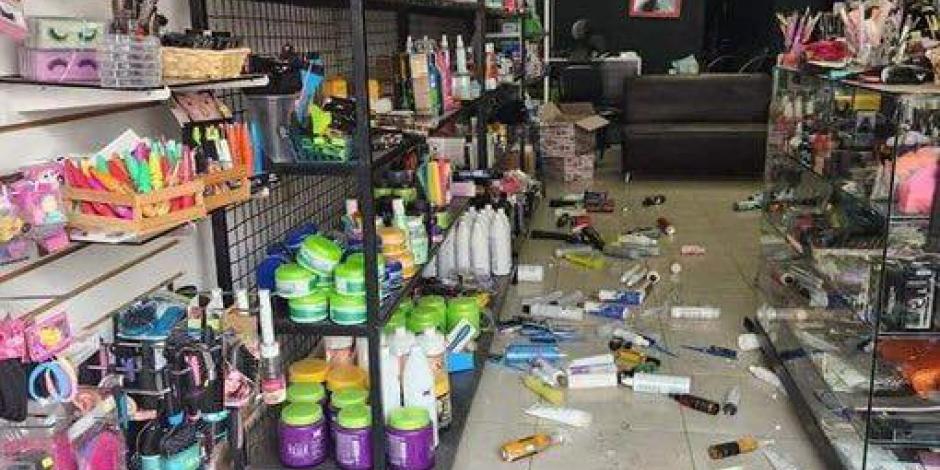 Objetos regados en tienda de autoservicio tras sismo de 19 de septiembre de 2022